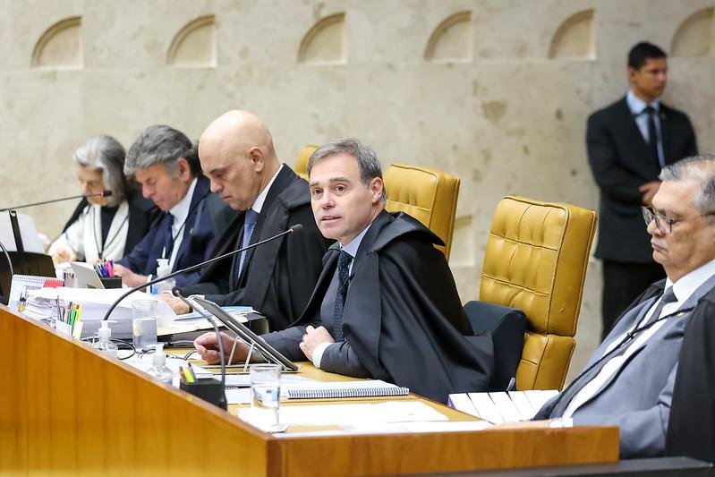 Marco Civil da Internet: Moraes vota por responsabilização de redes sociais 