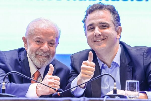 Lula diz que Minas Gerais não deve ser governada por Nikolas ou Cleitinho