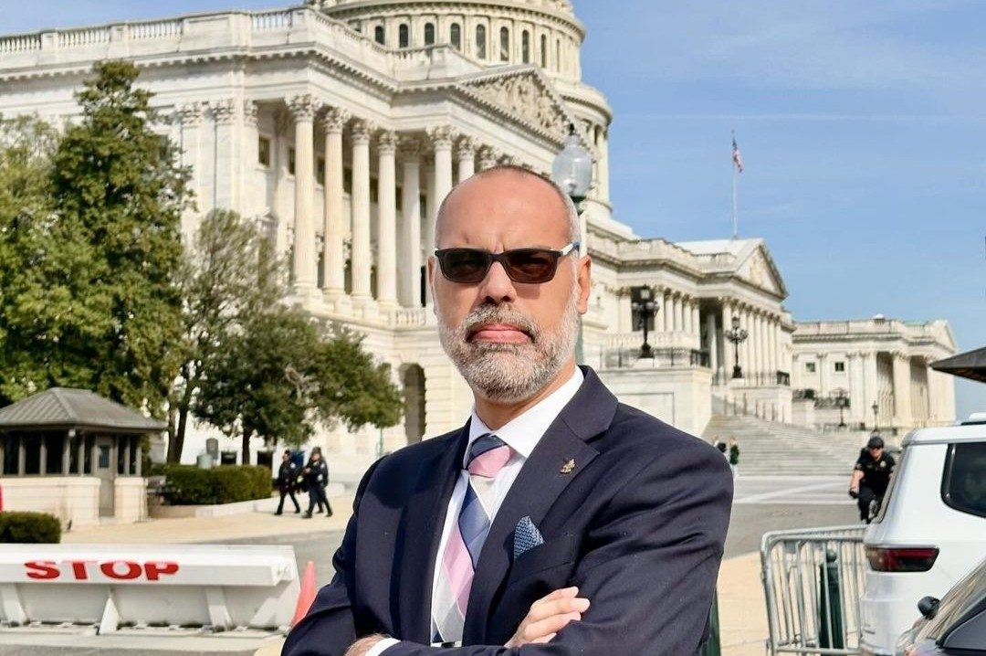 Moraes prorroga por 60 dias investigação contra Allan dos Santos