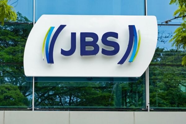 Swift é multada em R$ 9,1 milhões por falta de transparência na divulgação de preços