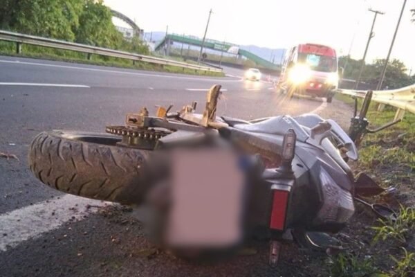 Motociclista morre após bater em guard-rail e ser arremessado na rodovia Cônego D. Rangoni, SP