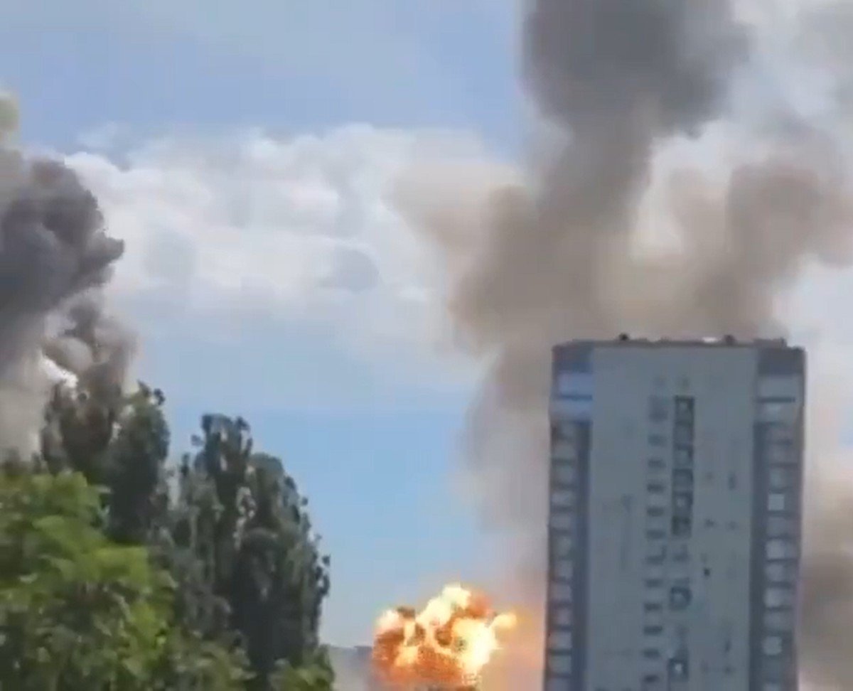 É #FAKE que vídeo de ataque com mísseis mostre resposta da Rússia a mega-ataque com drones da Ucrânia; gravação é de 2024