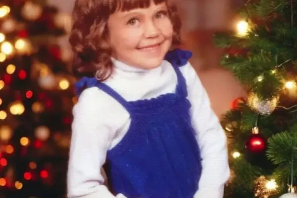 A luta chocante de uma mãe que descobriu o assassino da filha que ela teve que dar para adoção