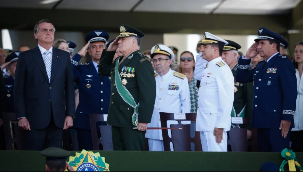 Freire Gomes diz que Bolsonaro não pediu a ele para manter pessoas nos quartéis