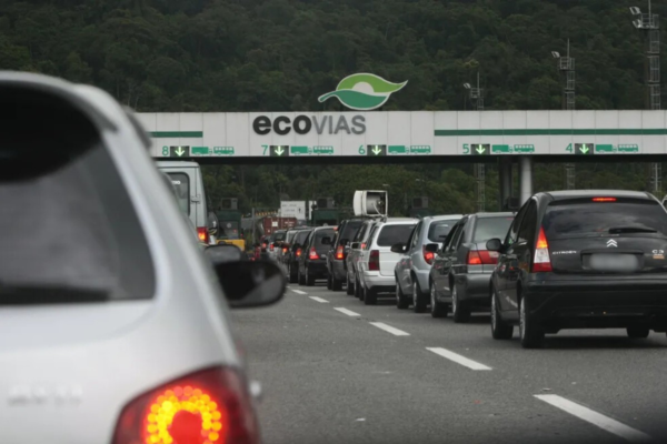 Pedágio mais caro do Brasil sofre novo reajuste e valor impressiona; saiba quanto