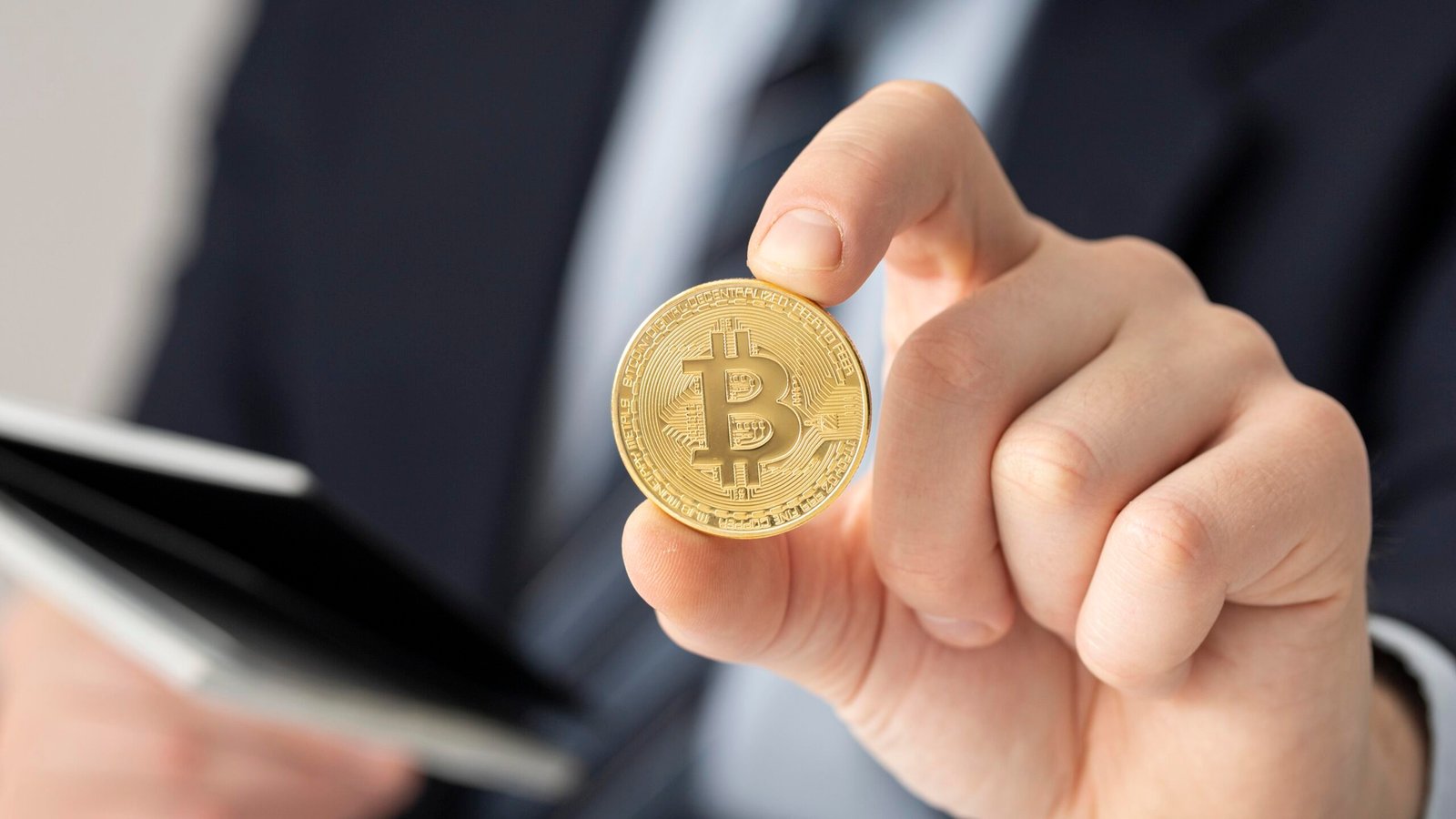 Governo mira criptoativos para compensar recuo no IOF