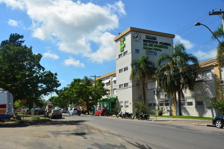 Comissão debate alimentação escolar nos institutos federais