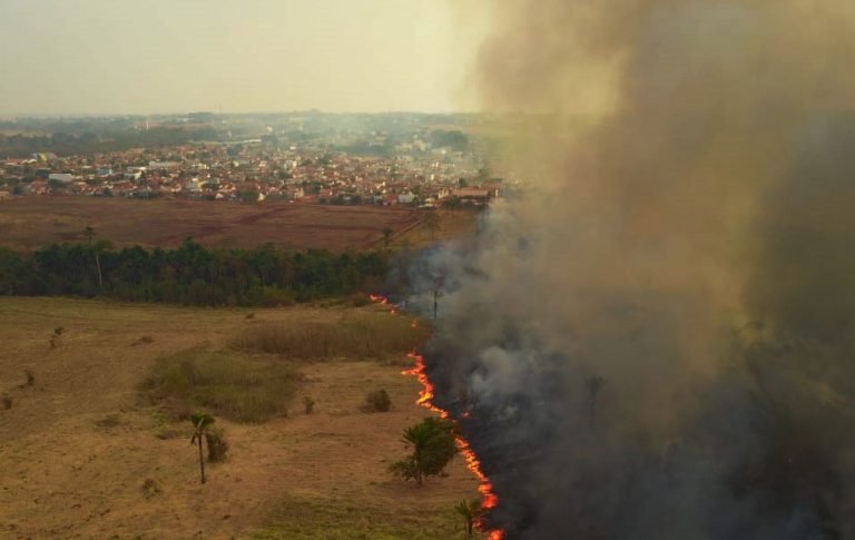 Entra em vigor lei que agiliza combate a incêndios e desastres climáticos