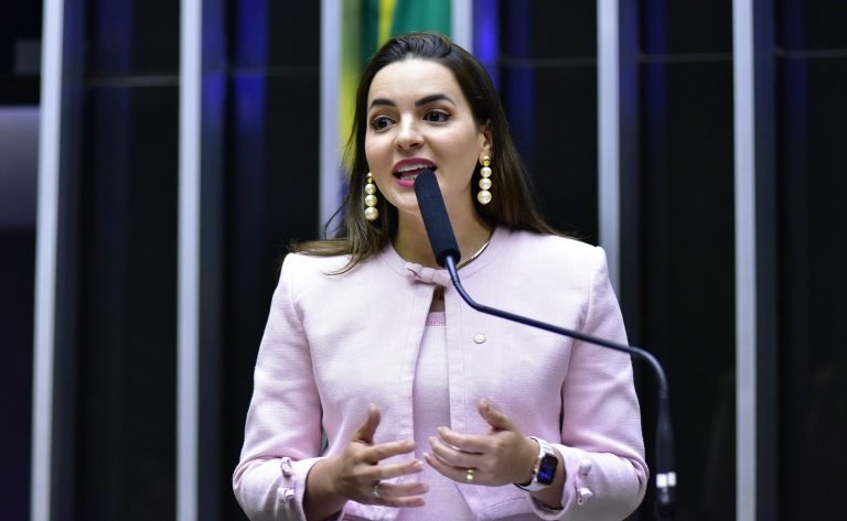 Comissão aprova política de prevenção a síndrome que atinge gestantes
