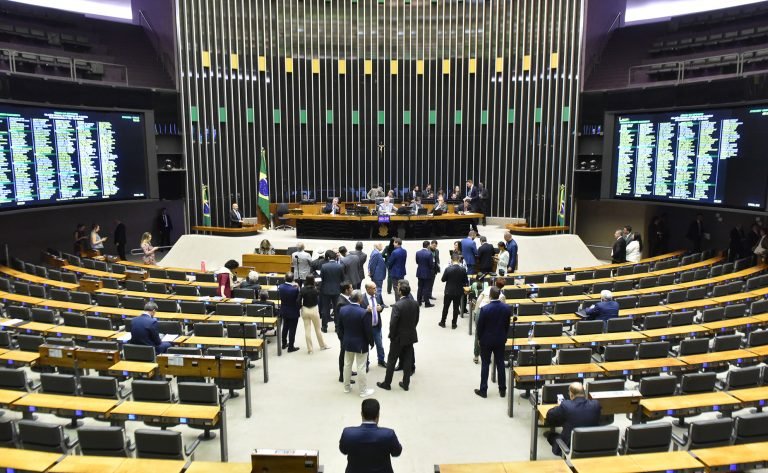 Plenário analisa projeto sobre liberação de recursos para enfrentamento de calamidade pública; acompanhe