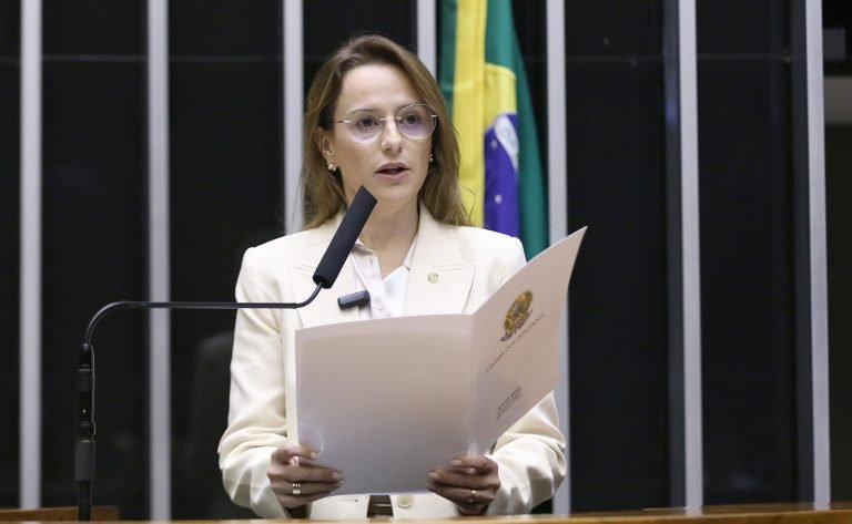 Comissão aprova aumento de vagas para pessoas com deficiência e idosos em estacionamentos