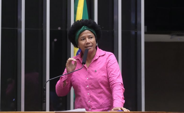 Comissão aprova projeto que desobriga inscrições suplementares em conselho profissional