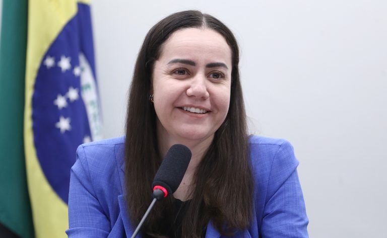 Comissão aprova proposta que facilita acesso a escolas públicas de municípios vizinhos
