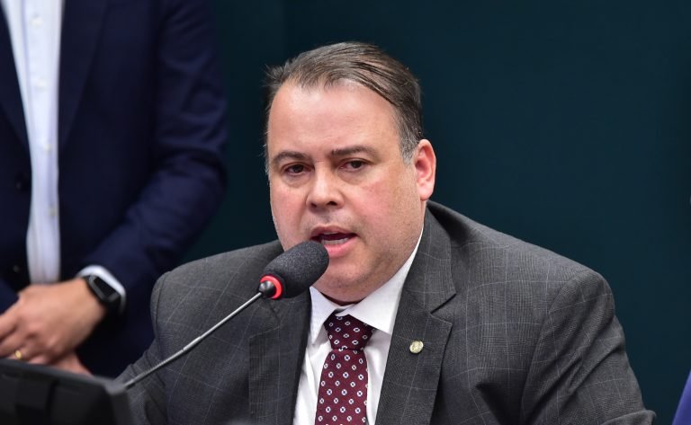 Comissão aprova obrigação de provedores armazenarem dado que identifica o usuário que acessa a rede