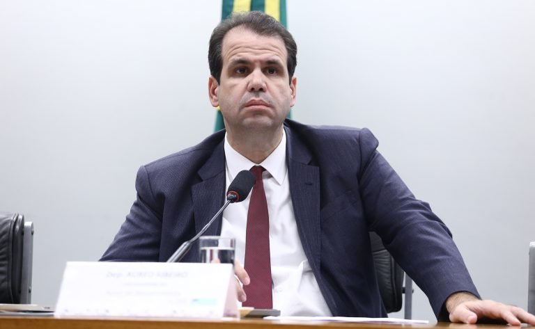 Comissão aprova alterações na legislação sobre registro de imóveis