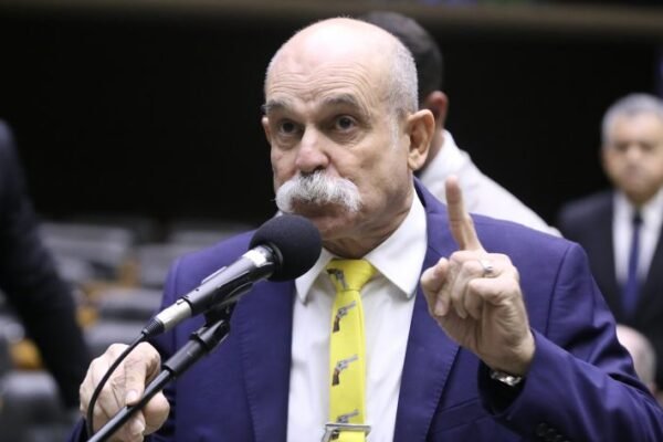 Projeto de lei aumenta pena para tráfico de crack