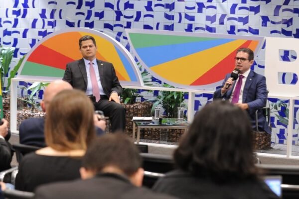 Motta e Alcolumbre defendem alinhamento dos países do BRICS em pautas globais