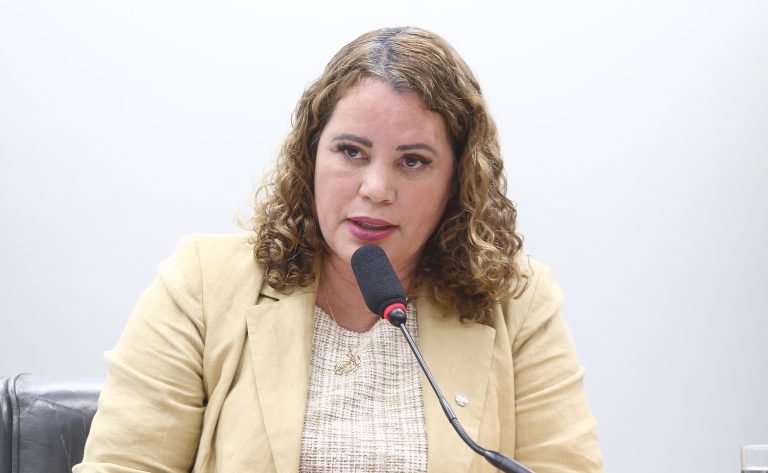 Projeto institui política de cuidado integral às pessoas com neuralgia do trigêmeo 
