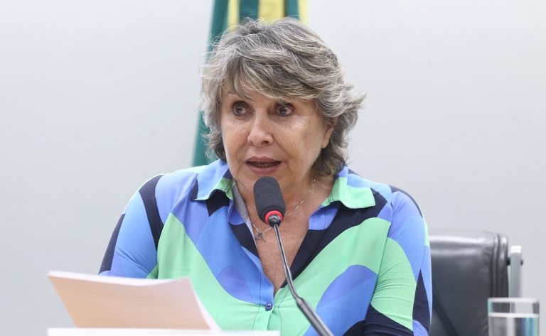 Câmara debate perseguição de gênero contra mulheres bahá’ís nesta quinta-feira