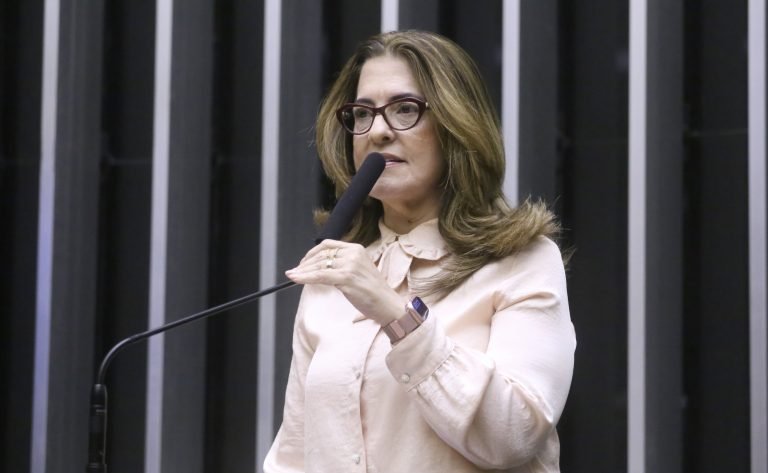 Comissão aprova aumento de licença por morte de familiar em caso de doação de órgãos