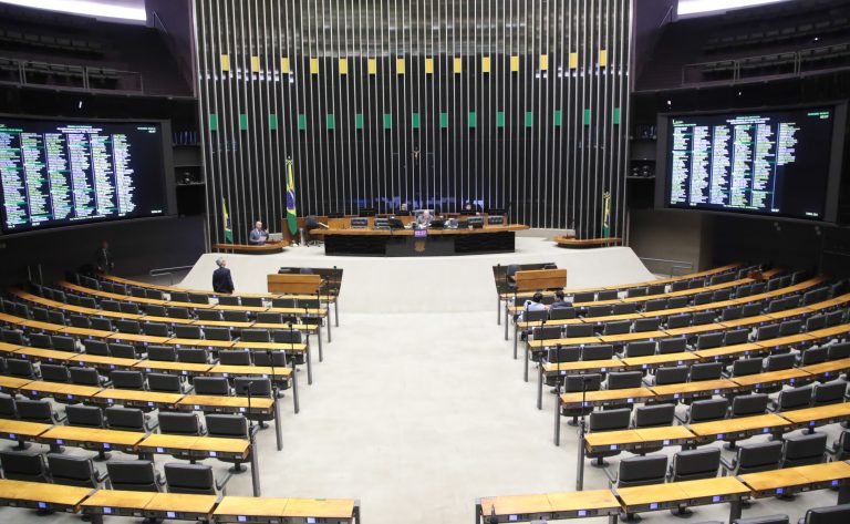 Câmara aprova acordo com a Holanda sobre informações sigilosas; proposta vai ao Senado