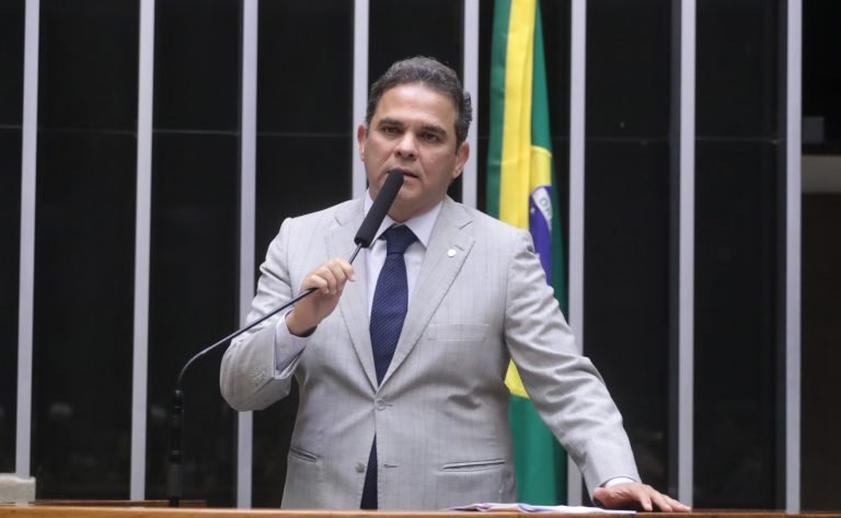 Câmara aprova MP que amplia destinação de recursos do Fundo Social do pré-sal; acompanhe