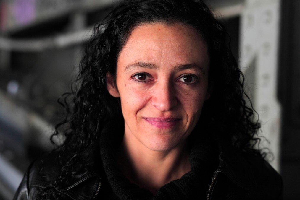 Entre o Chile e a Palestina: Lina Meruane lança dois livros na Bienal e fala sobre memória e identidade