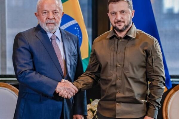 No Canadá, Lula participa de reunião no G7 e deve se encontrar com Zelensky nesta terça