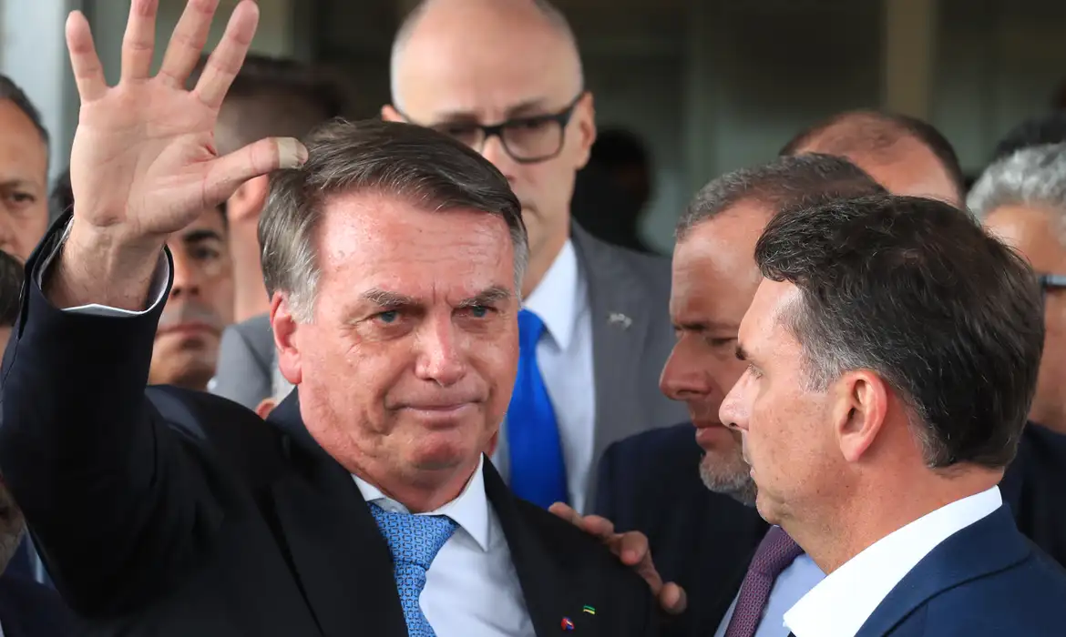 Bolsonaro convoca apoiadores a assistirem depoimento ao STF