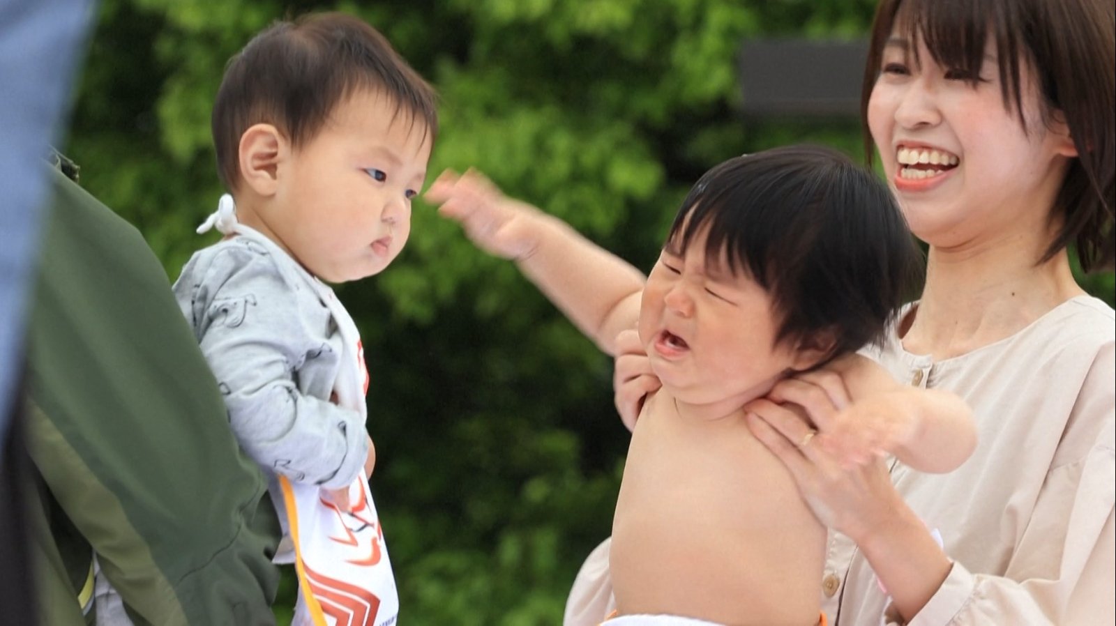 Número de nascimentos no Japão fica abaixo de 700 mil pela 1ª vez desde 1899 e coloca governo em alerta: ‘Emergência silenciosa’