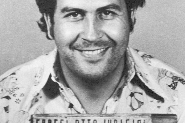 Piloto de Pablo Escobar diz que chegou a ganhar R$ 332 milhões por mês e tinha leão de estimação: ‘Eu levava toneladas de cocaína’
