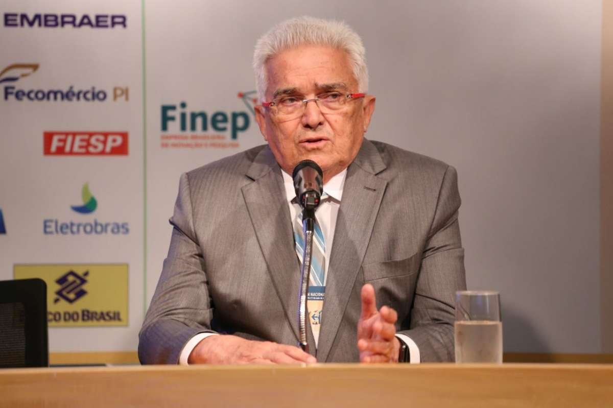 Arcabouço é insustentável e dívida pode chegar a 125% do PIB em 2035, mostra relatório