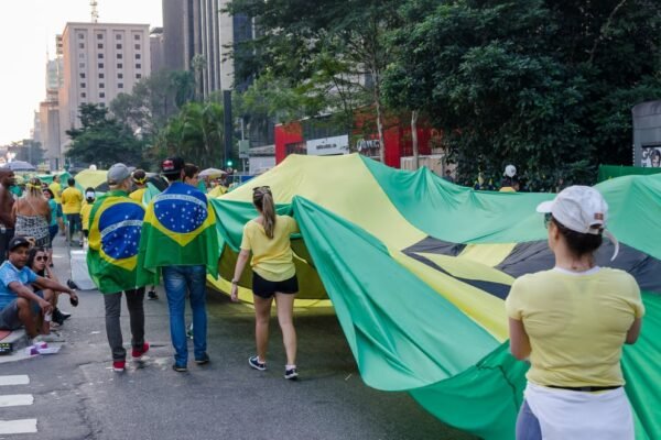 Luiz Philippe: ‘Quem votou nesse governo, votou pela censura’