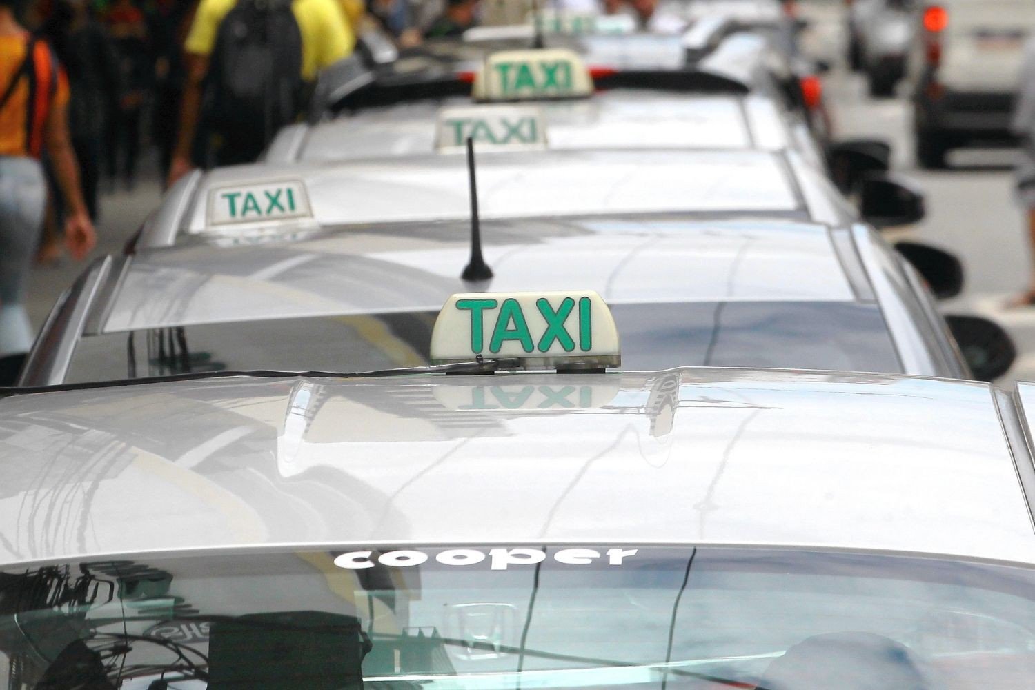 Prefeitura de Guarujá, SP, abre curso para taxistas e motoristas de aplicativos; veja como se inscrever