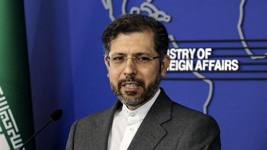 Entrada dos EUA na guerra causaria ‘inferno na região’, diz vice-ministro do Irã à BBC