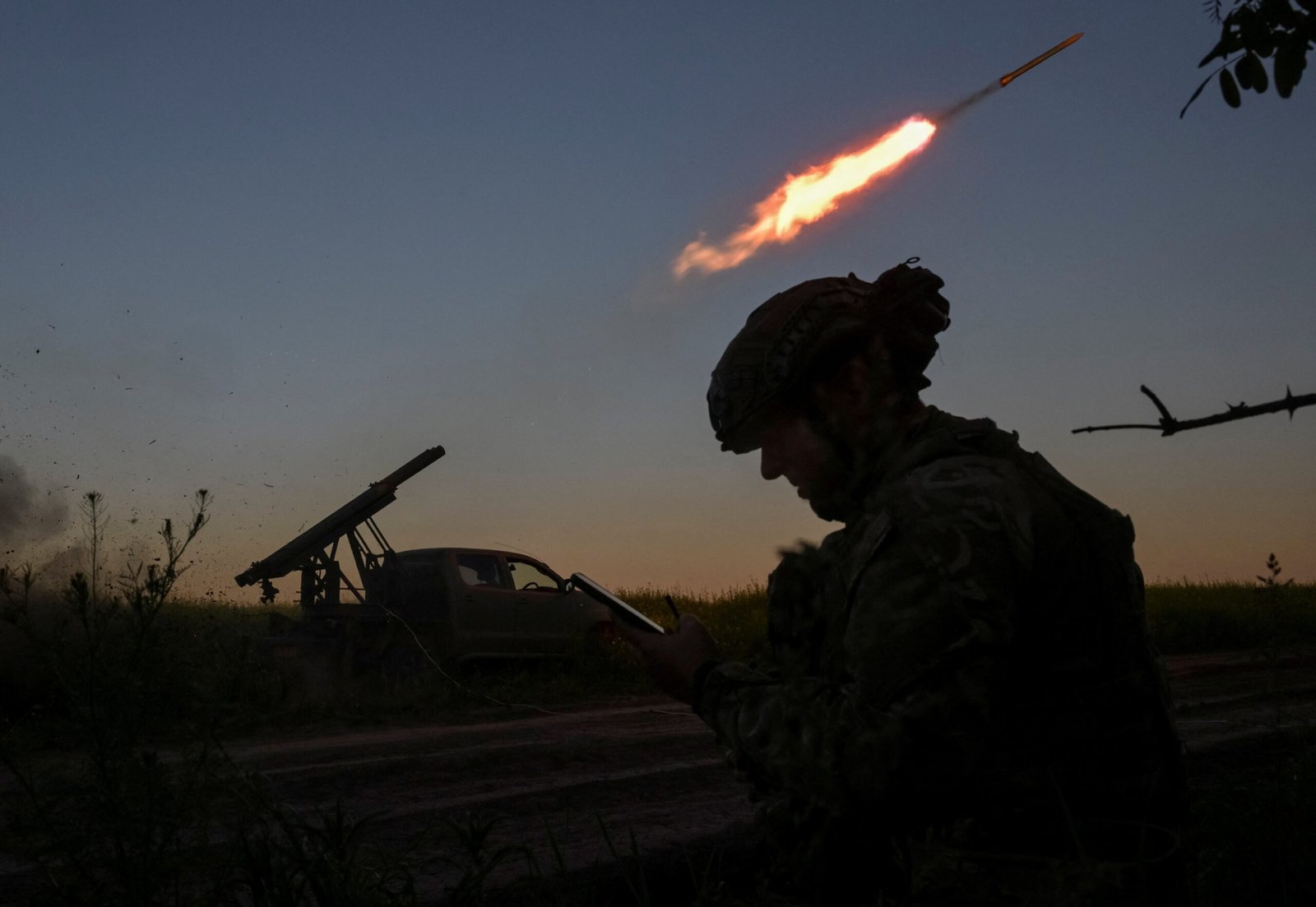 EUA pausam envio de armamentos à Ucrânia; Rússia comemora, e Kiev se preocupa