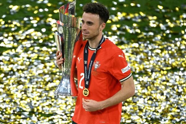 ‘Sim para sempre’: Diogo Jota, jogador morto em acidente na Espanha, casou há duas semanas