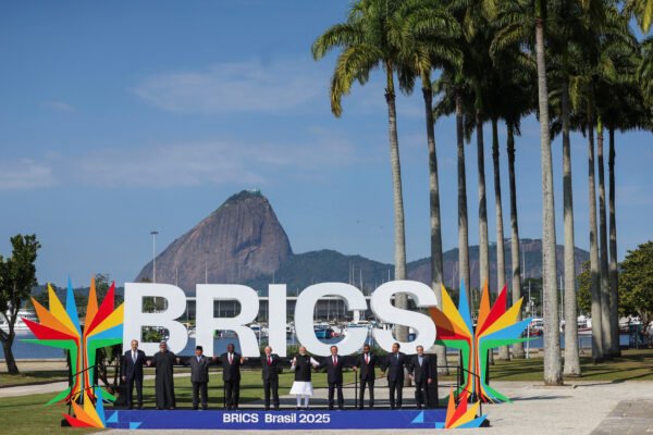MST entrega propostas do Conselho Popular na Cúpula do Brics