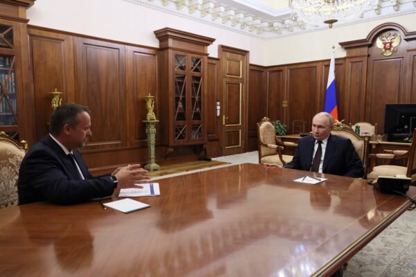 Ministro dos Transportes da Rússia é achado morto horas após ser demitido por Putin