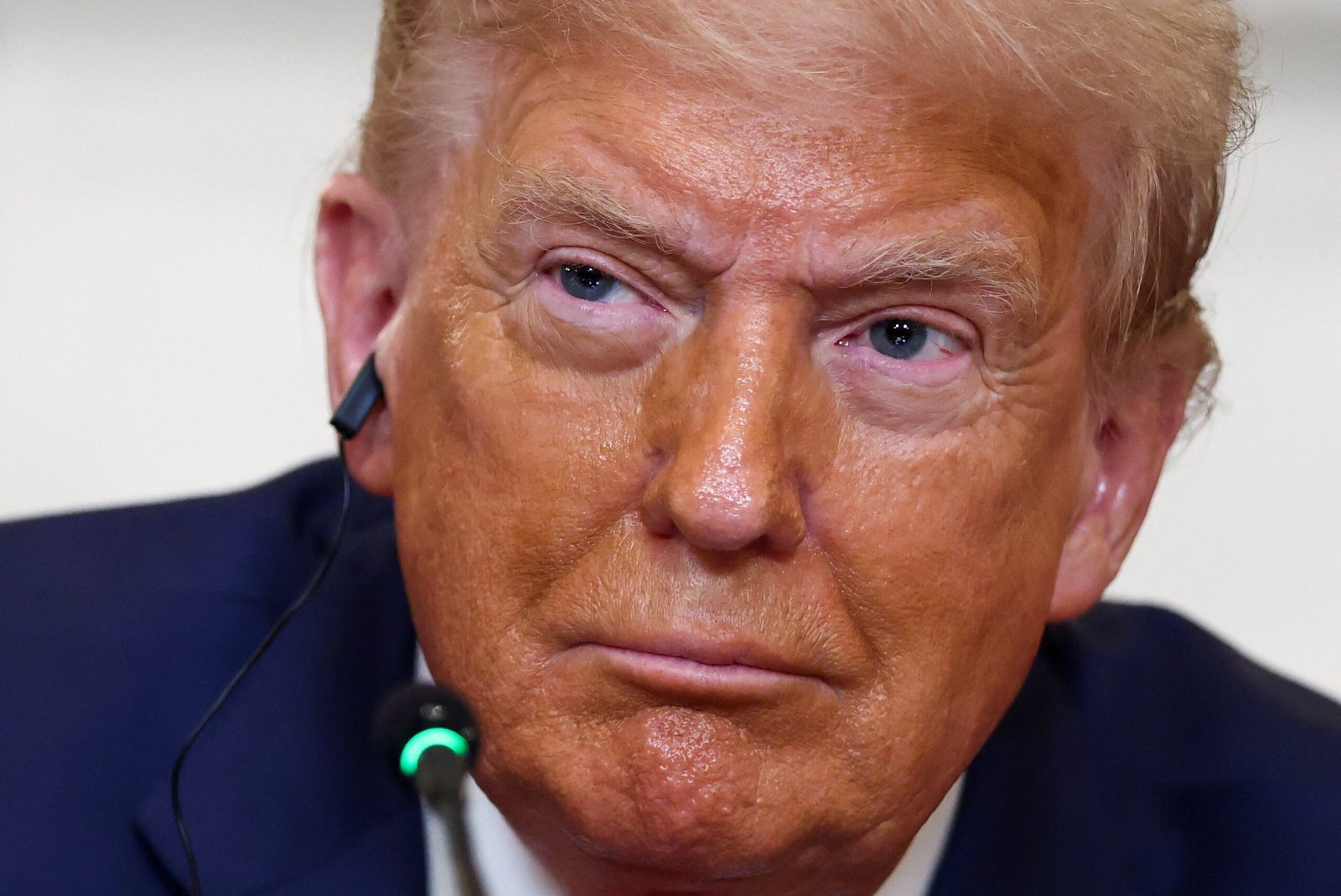 Trump pela culatra: tarifaço dos EUA já ajudou a turbinar popularidade de líderes de países ‘rivais’; veja lista