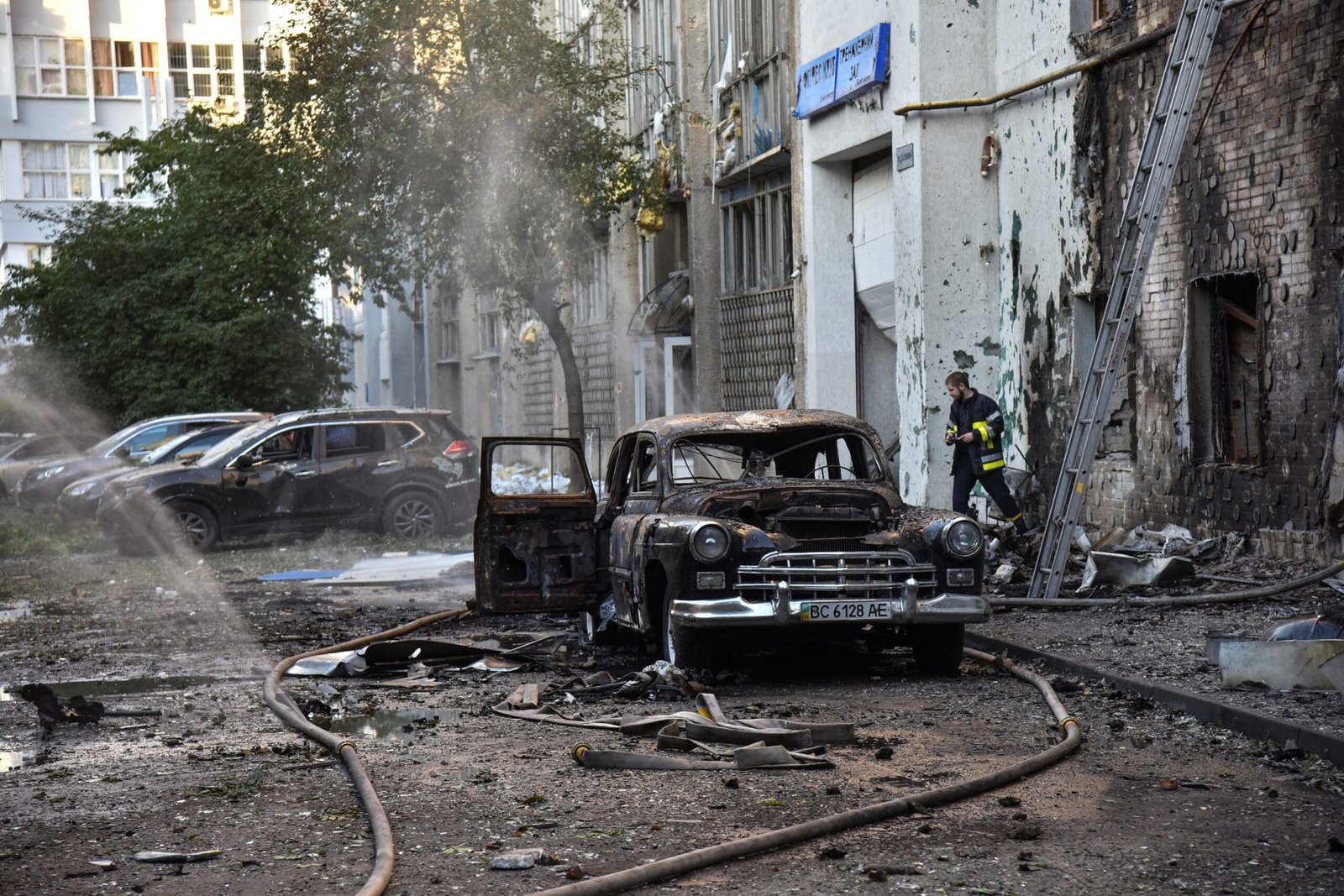 Ataque russo com drones e mísseis mata 2 pessoas e fere outras 14 na Ucrânia