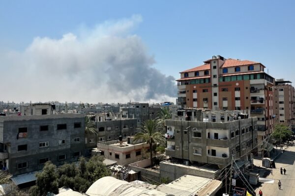 OMS diz que funcionários foram detidos por Israel após ataque a instalações da organização em Gaza