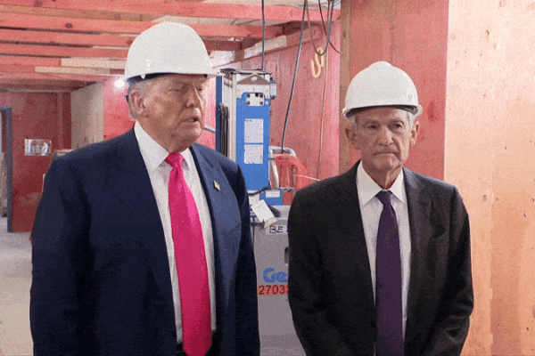 Torta de climão: Trump tenta constranger presidente do Banco Central dos EUA e reclama de gastos em reforma; VÍDEO