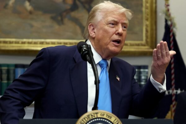 O que é ordem executiva, instrumento usado por Trump para impor tarifa ao Brasil