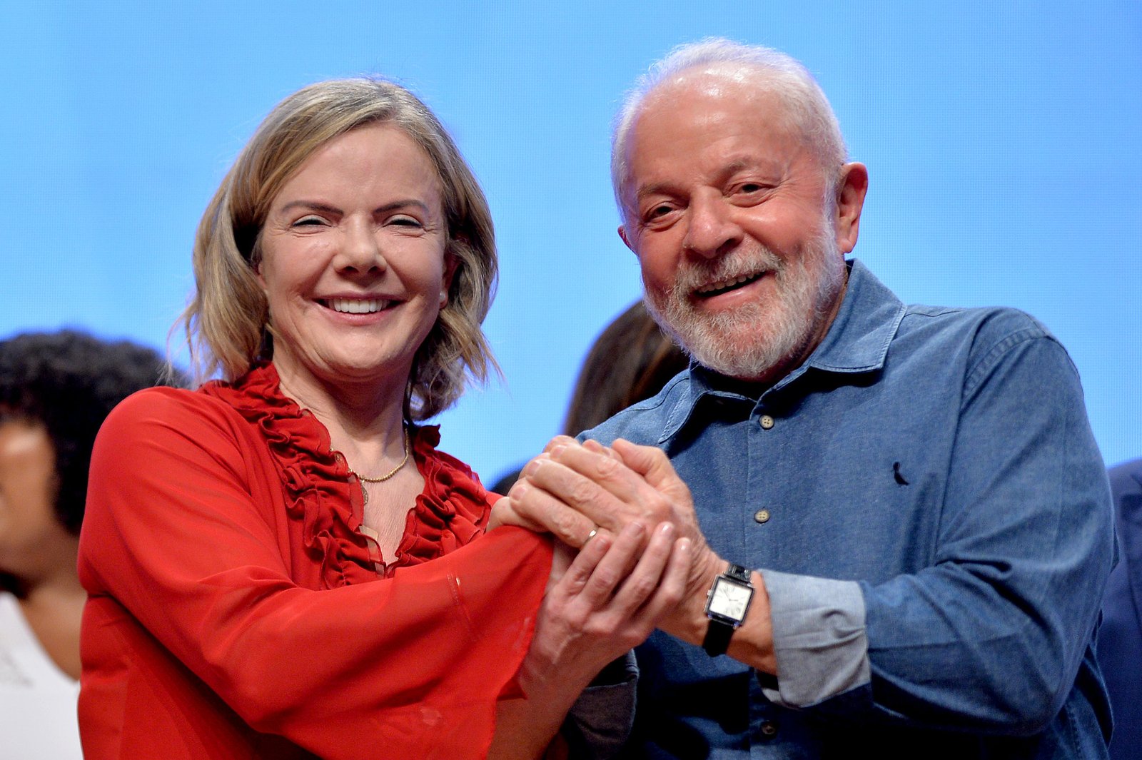 Trump volta a defender Bolsonaro nas redes sociais: ‘Deixem-no em paz’