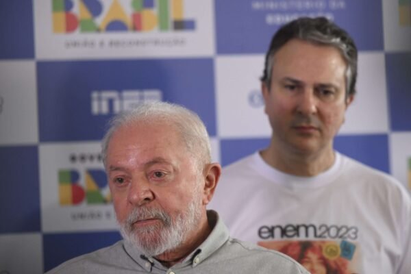 Aluno de federal custa R$ 52,5 mil por ano aos pagadores de impostos Aluno de federal custa R$ 52,5 mil por ano aos pagadores de impostos