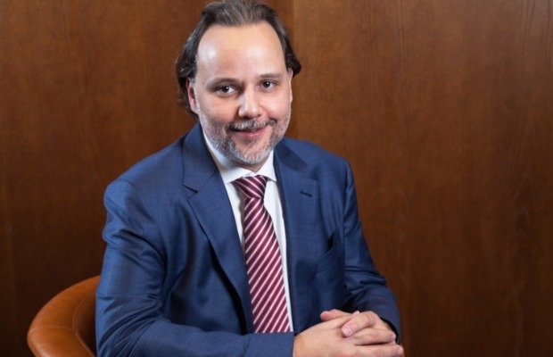 Aliados de Lula acionam AGU contra Júlia Zanatta por ‘desinformação sanitária’
