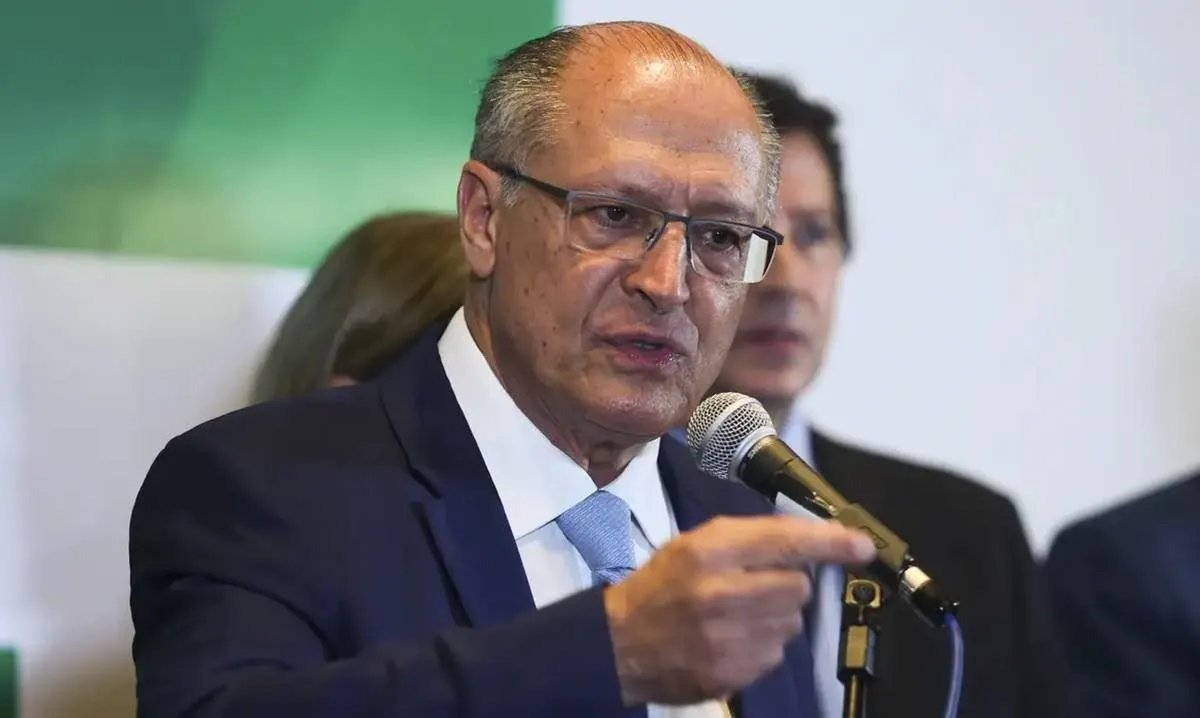Transportadoras brasileiras temem perdas com tarifas de Trump