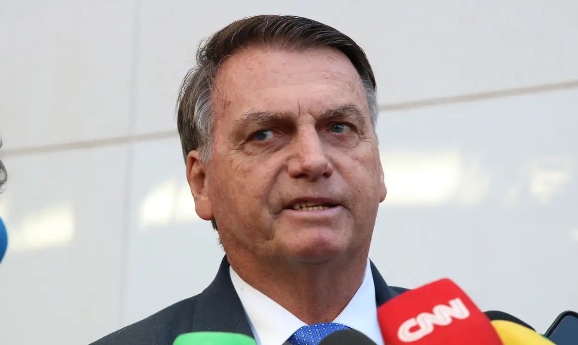 Pen drive de Bolsonaro: veja o que se sabe até agora