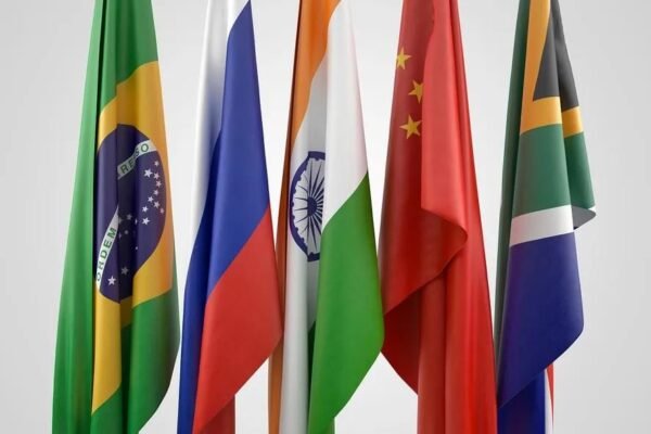 FAB equipa caças com mísseis para a Cúpula do Brics